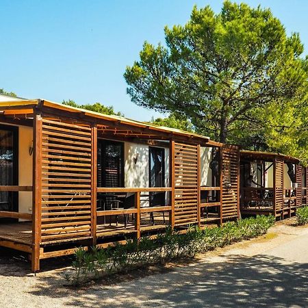 Mediteran Travel Mobile Homes Solaris Brodarica  Extérieur photo